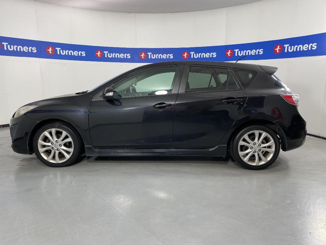 Photo '24' of Mazda Axela