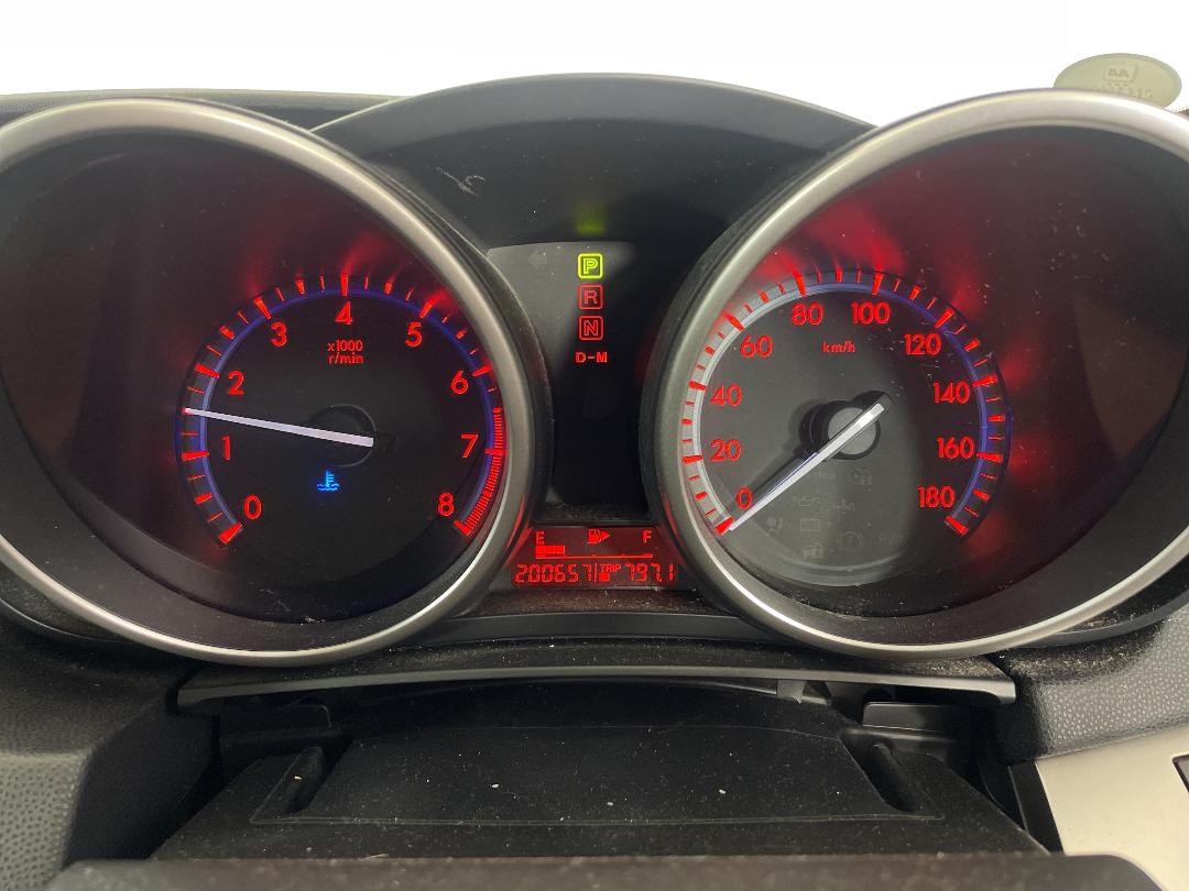 Photo '21' of Mazda Axela