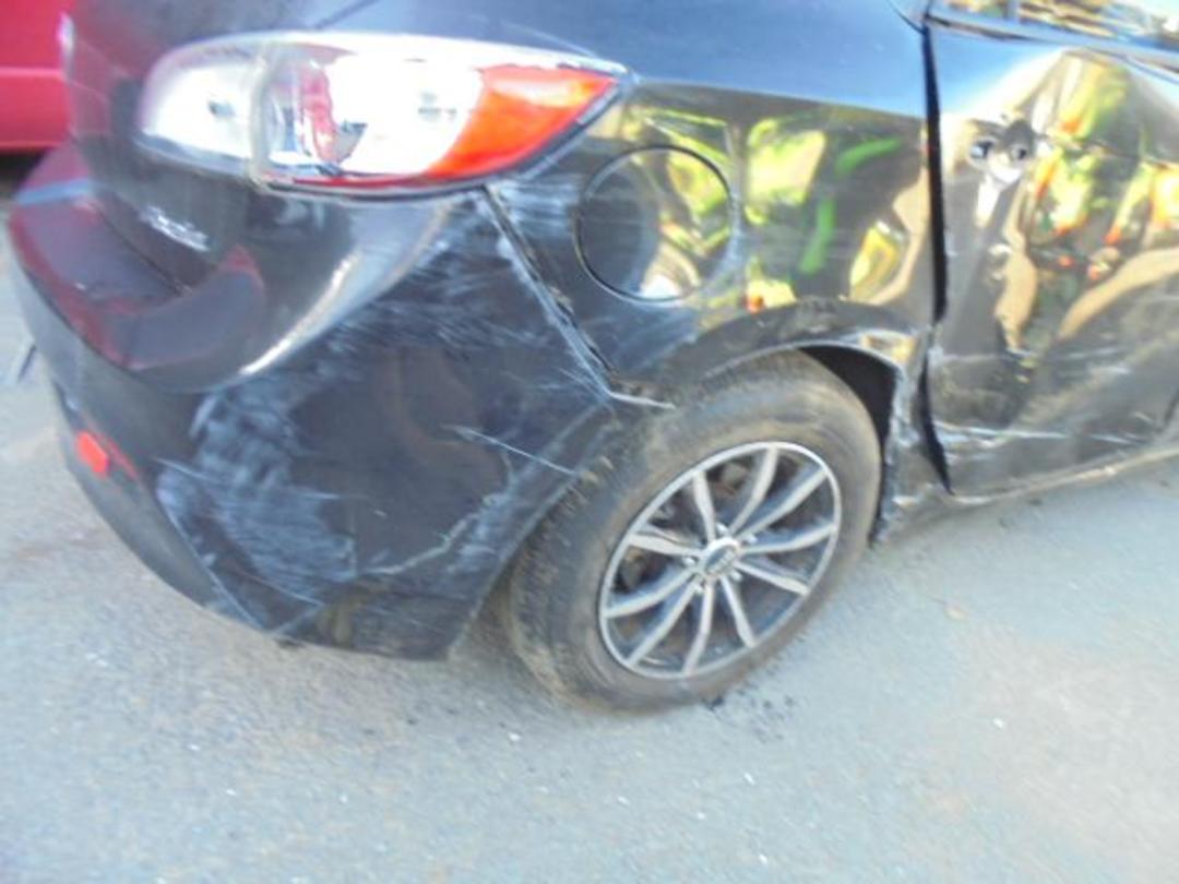 Photo '8' of Mazda Axela Sport