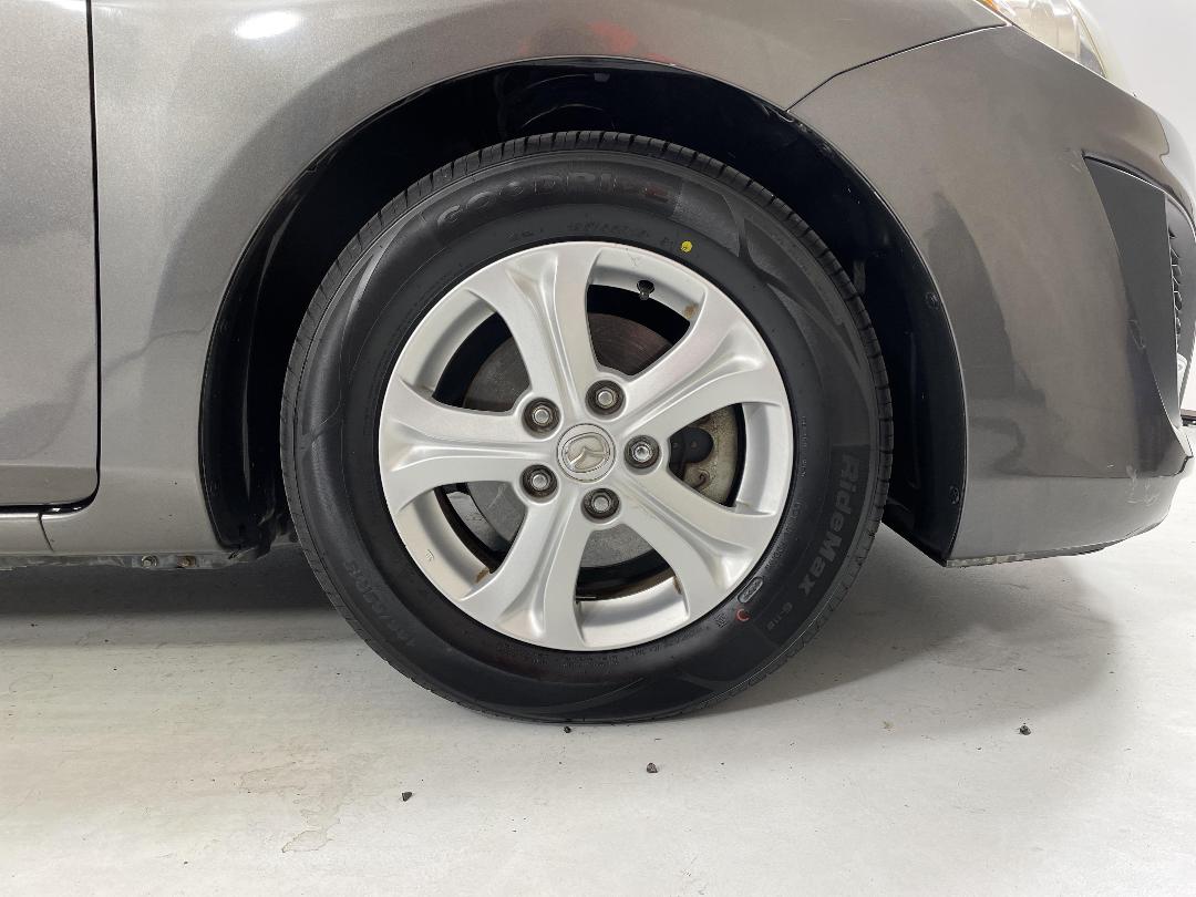 Photo '9' of Mazda Axela