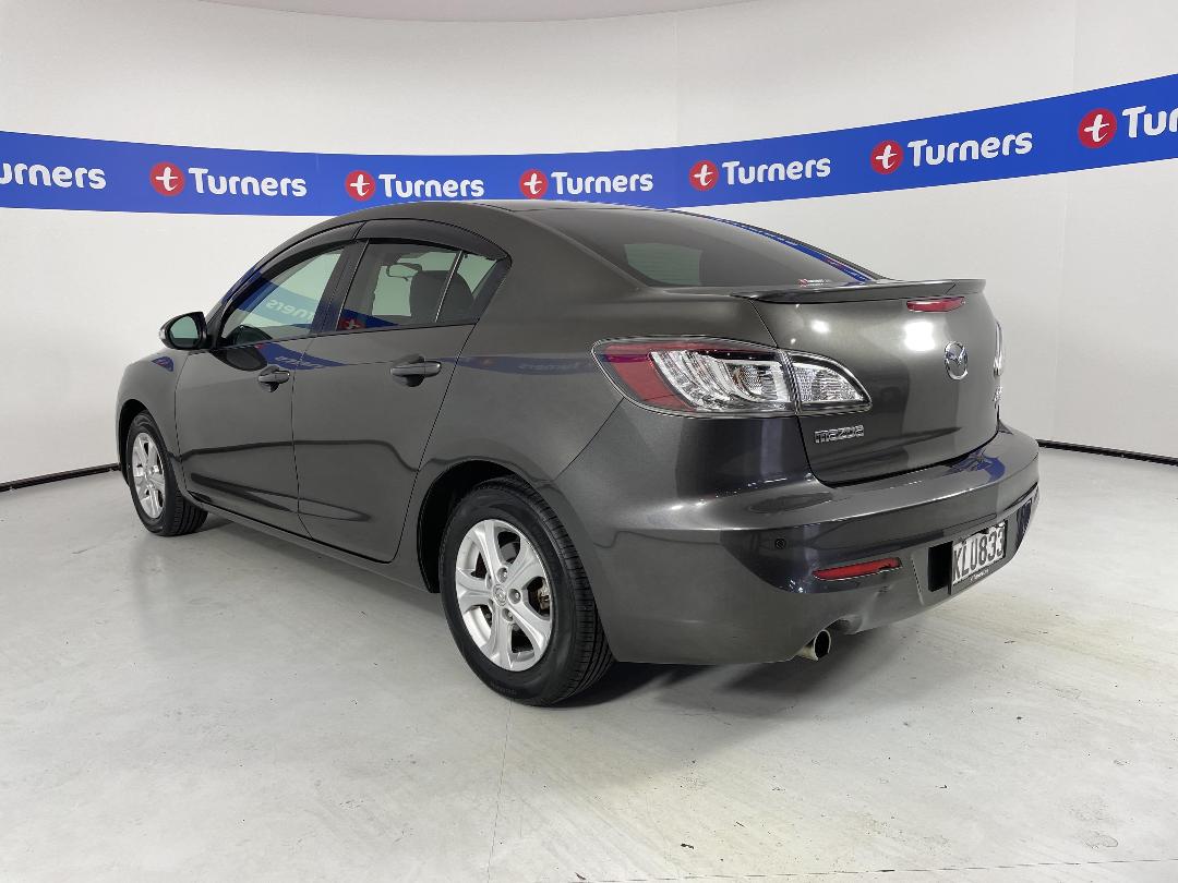 Photo '5' of Mazda Axela