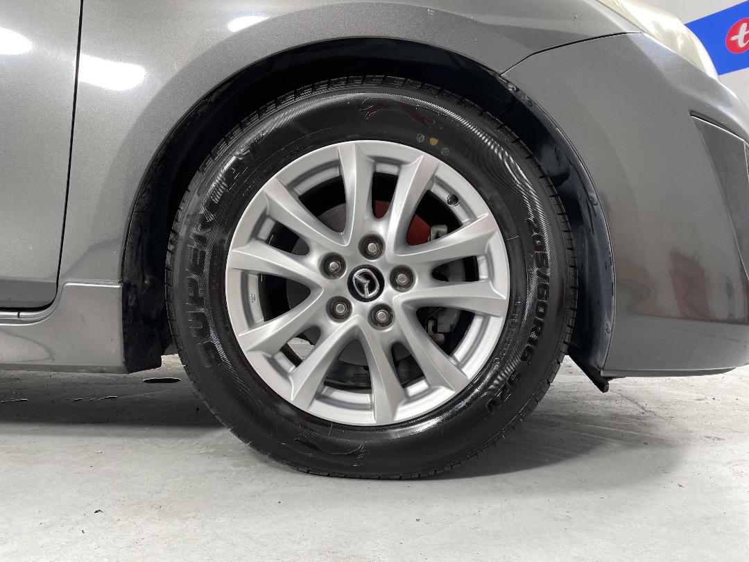 Photo '9' of Mazda Axela