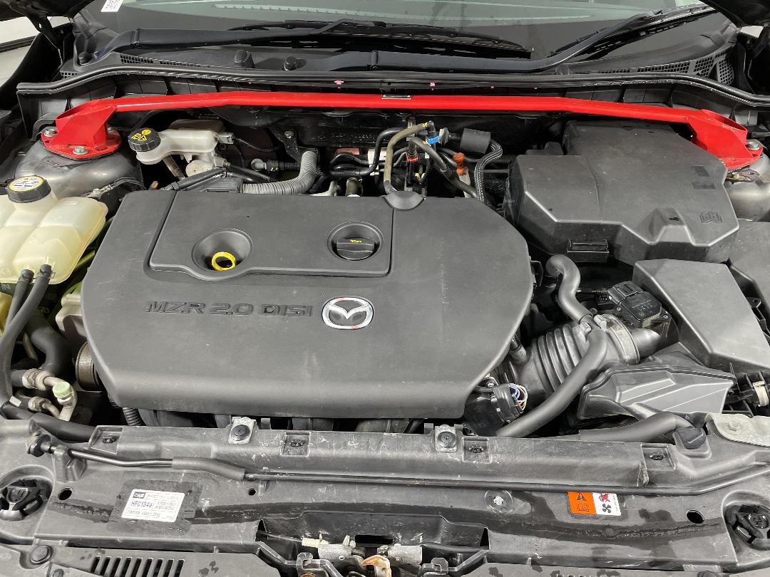 Photo '13' of Mazda Axela