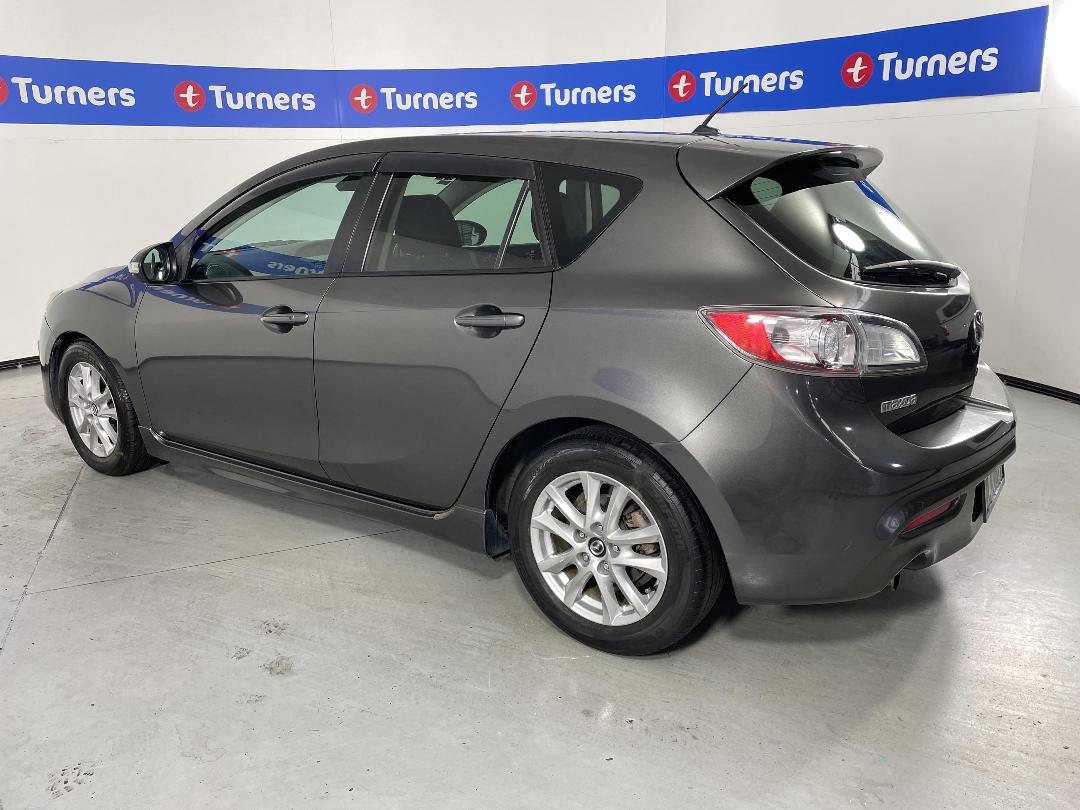 Photo '5' of Mazda Axela