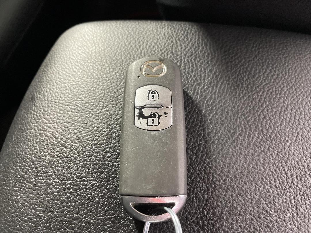 Photo '22' of Mazda Axela