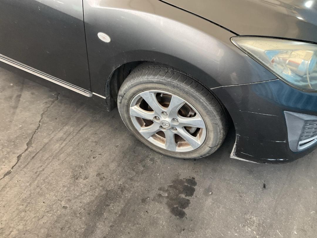 Photo '2' of Mazda Axela