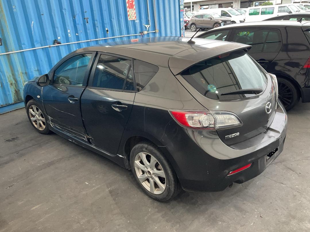 Photo '9' of Mazda Axela