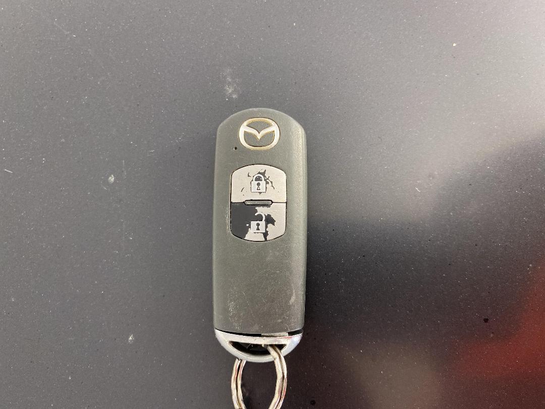 Photo '22' of Mazda Axela Photo '22' of Mazda Axela