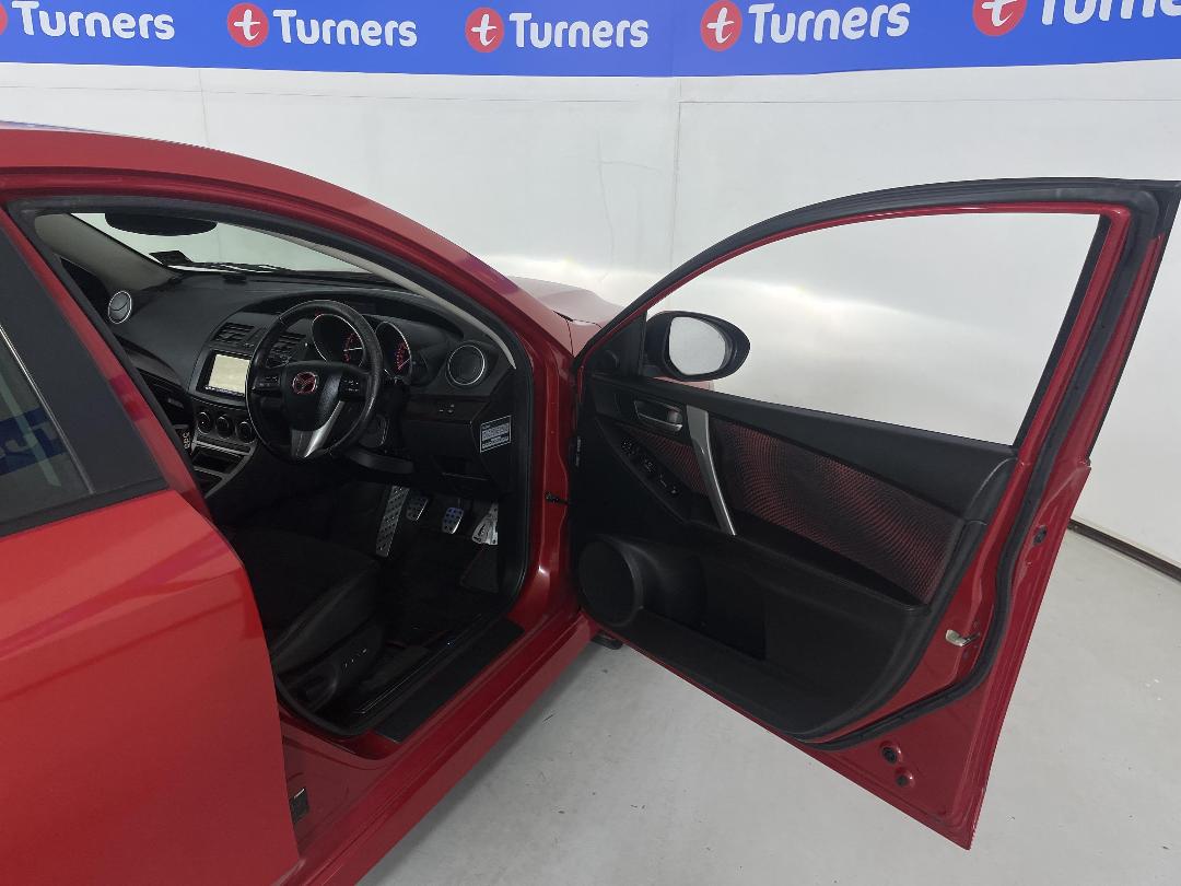 Photo '15' of Mazda Axela