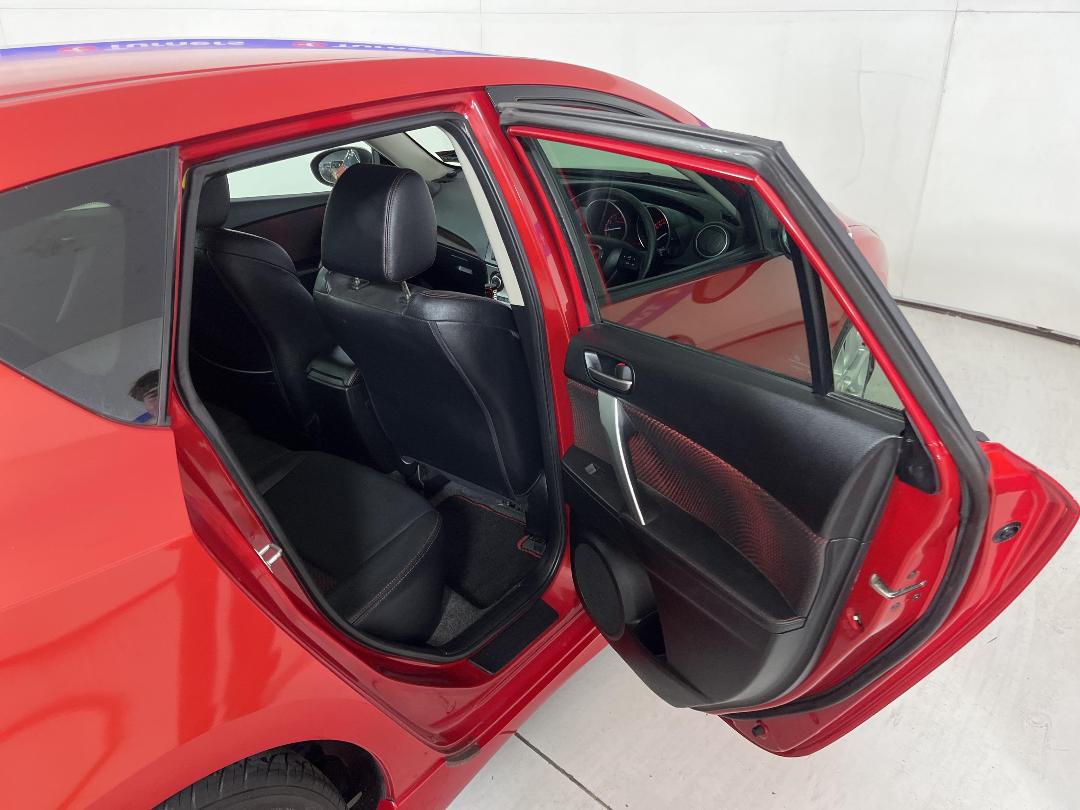 Photo '19' of Mazda Axela