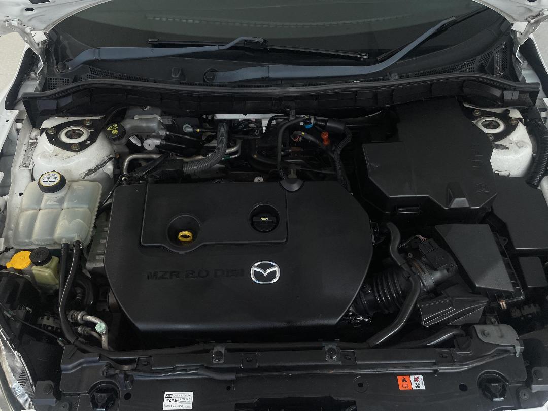 Photo '13' of Mazda Axela Photo '13' of Mazda Axela