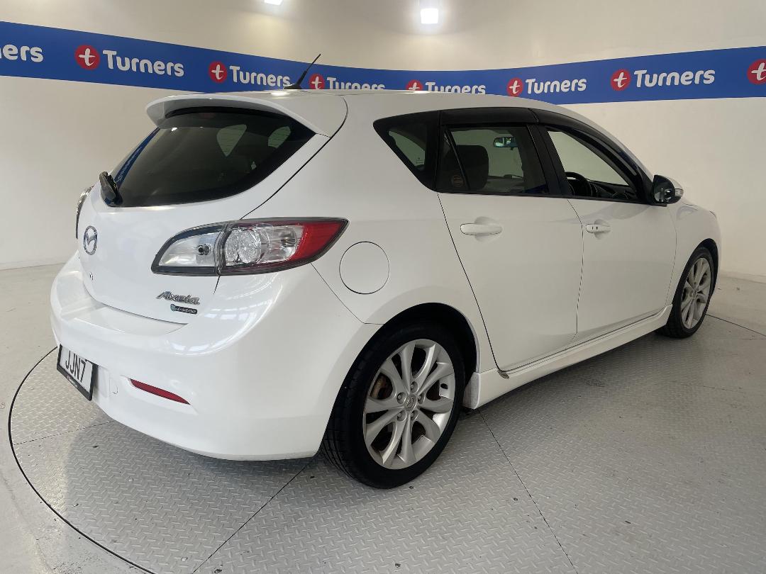 Photo '7' of Mazda Axela Photo '7' of Mazda Axela