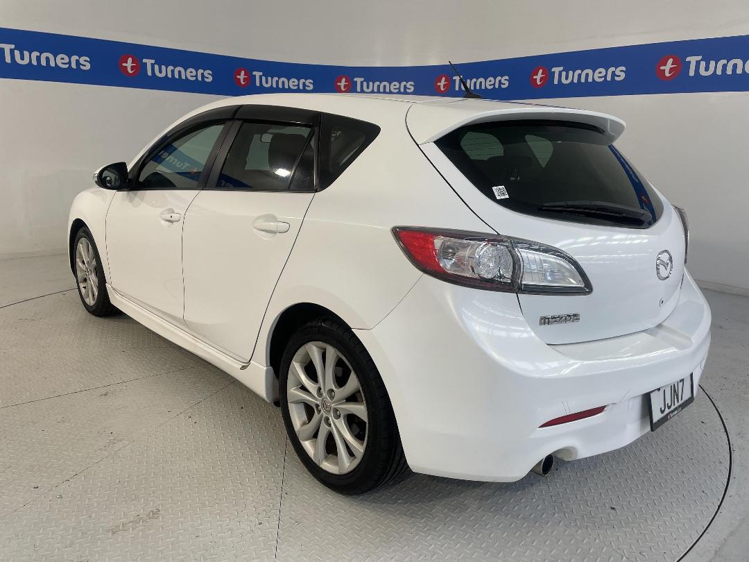 Photo '5' of Mazda Axela Photo '5' of Mazda Axela