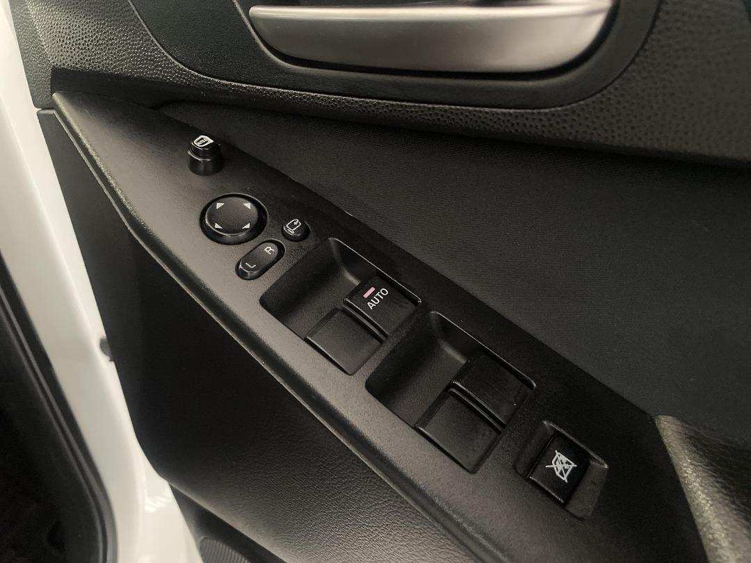 Photo '23' of Mazda Axela Photo '23' of Mazda Axela