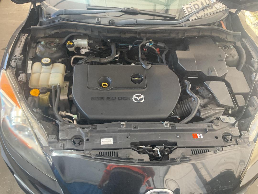 Photo '16' of Mazda Axela Photo '16' of Mazda Axela