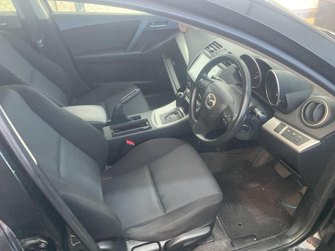 Photo '20' of Mazda Axela Photo '20' of Mazda Axela