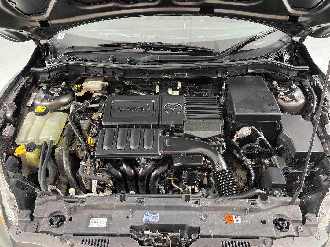 Photo '13' of Mazda Axela