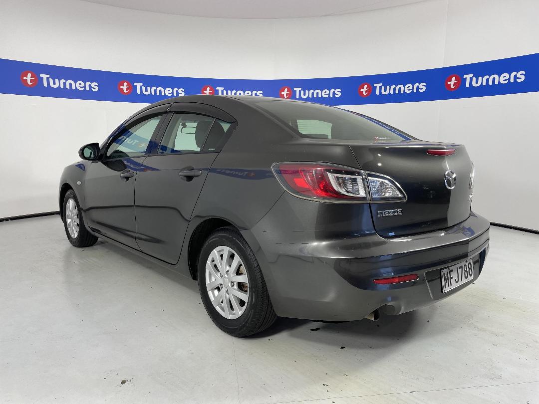 Photo '5' of Mazda Axela