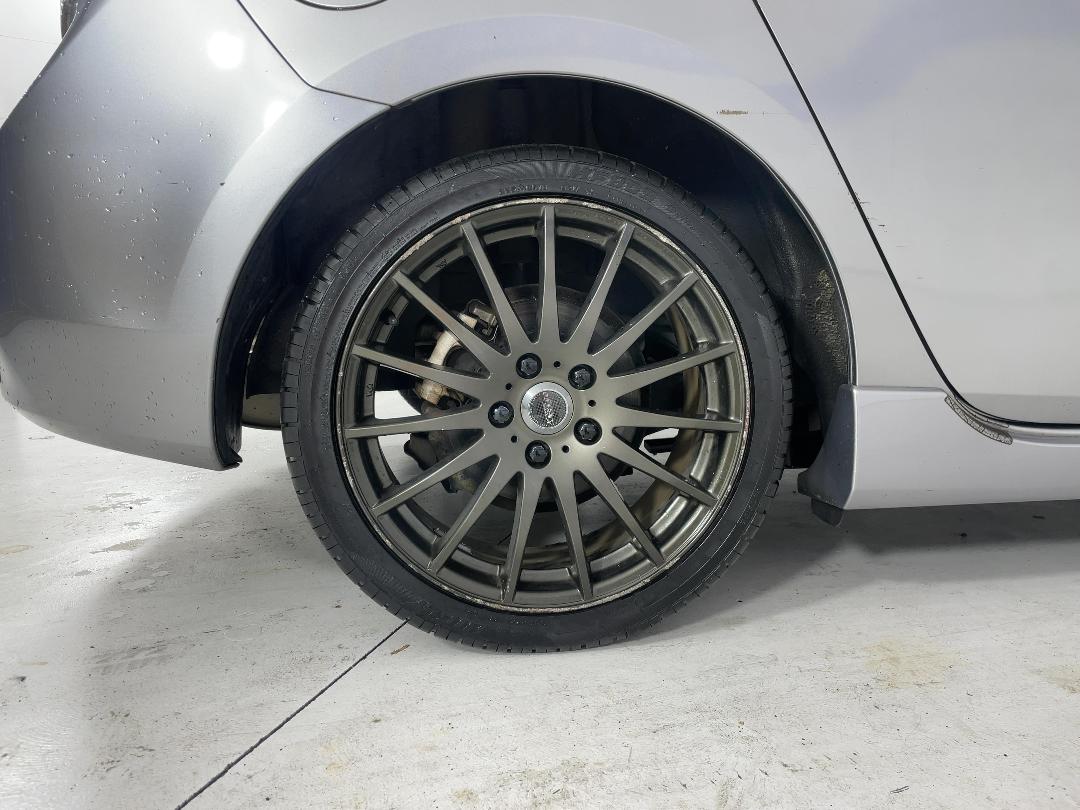 Photo '12' of Mazda Axela