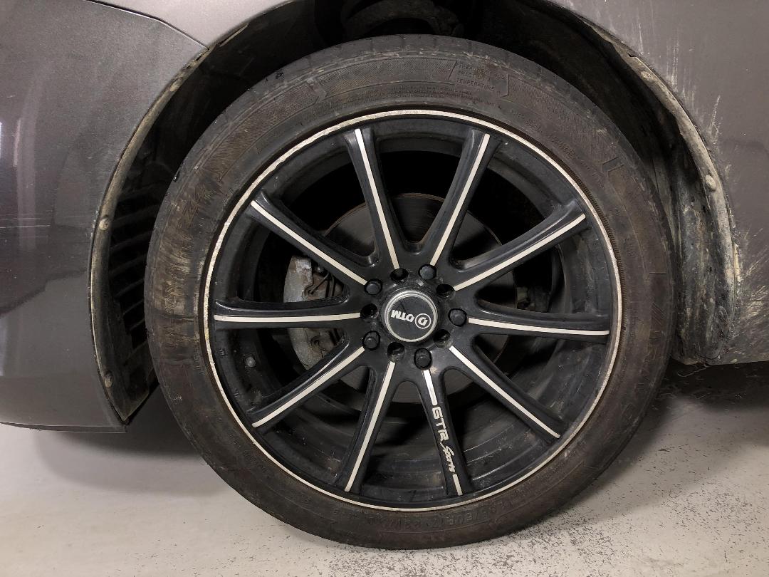 Photo '10' of Mazda Axela Photo '10' of Mazda Axela