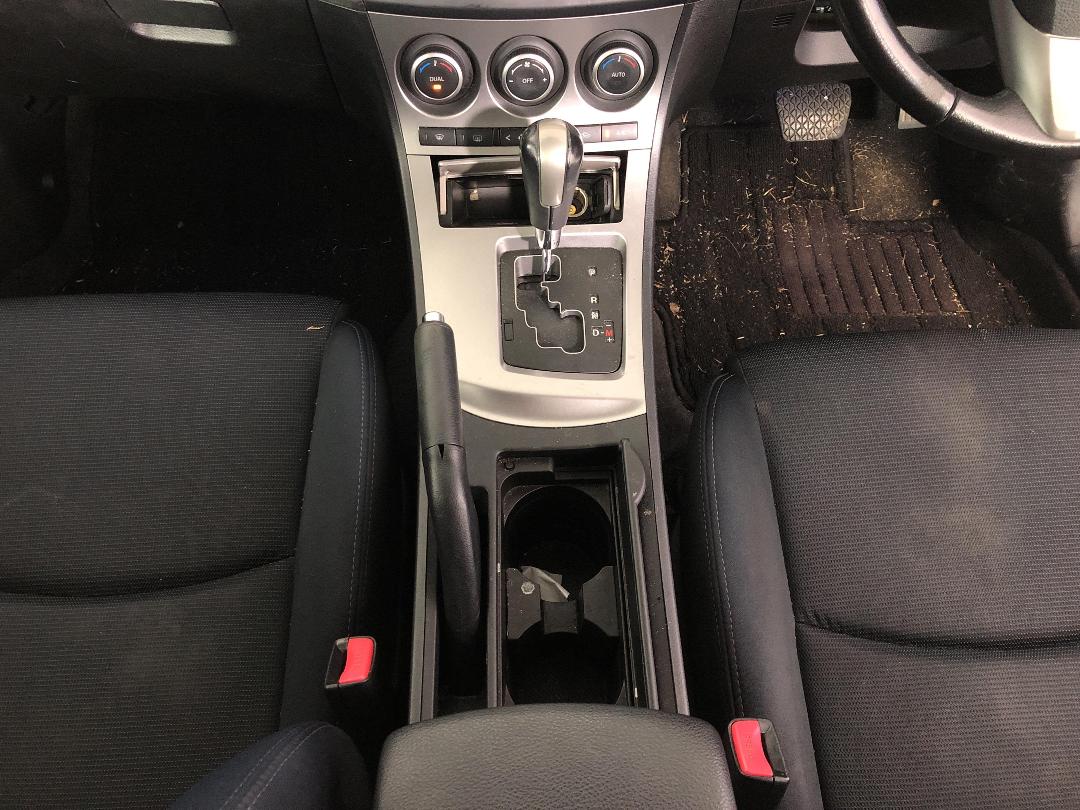 Photo '18' of Mazda Axela Photo '18' of Mazda Axela