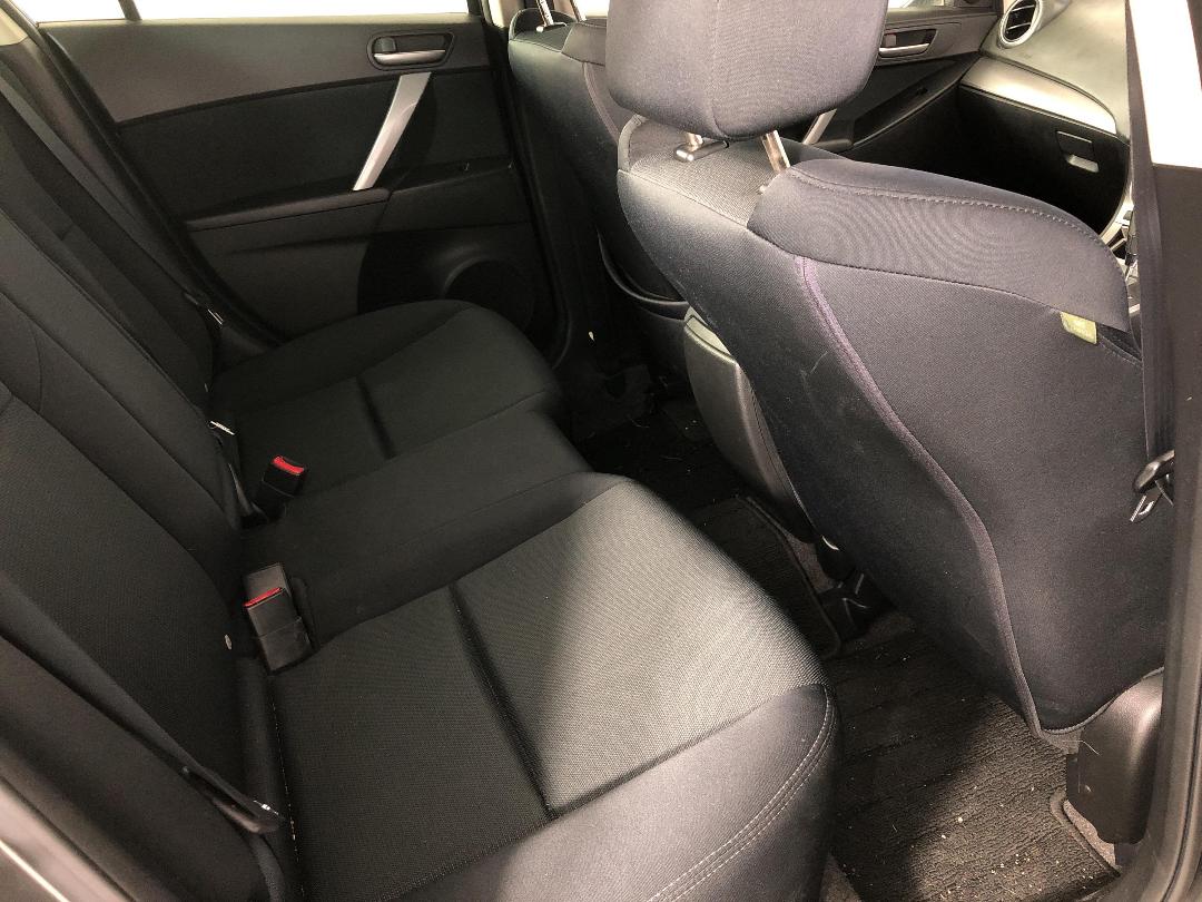 Photo '20' of Mazda Axela Photo '20' of Mazda Axela