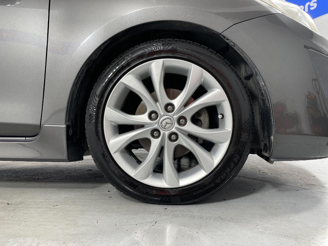 Photo '9' of Mazda Axela