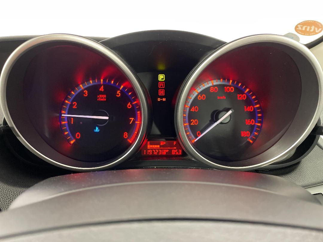 Photo '21' of Mazda Axela