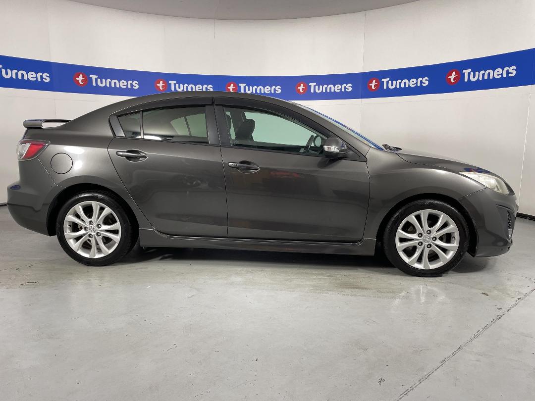 Photo '23' of Mazda Axela