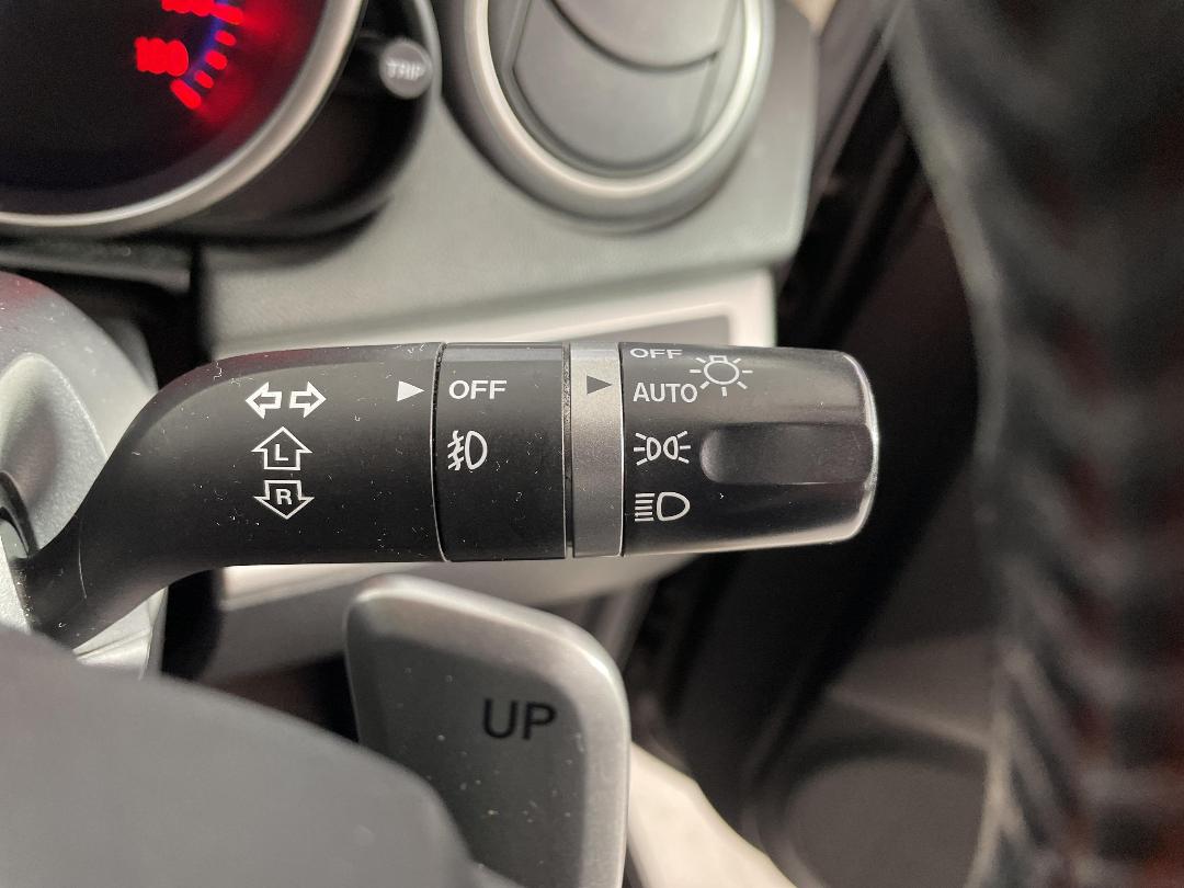 Photo '31' of Mazda Axela