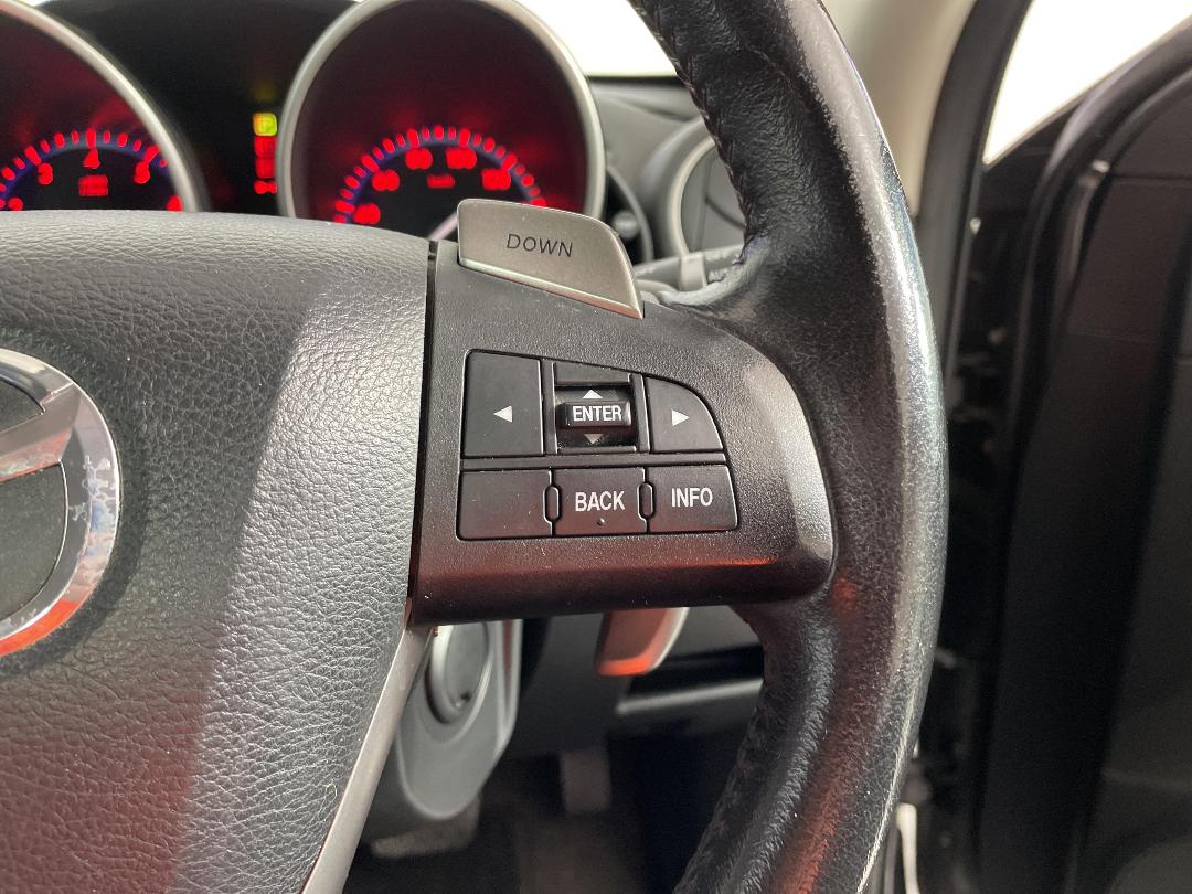 Photo '30' of Mazda Axela