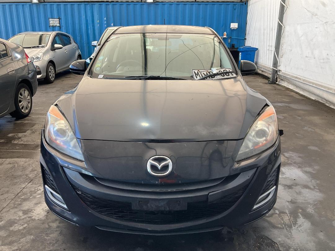 Photo '2' of Mazda Axela