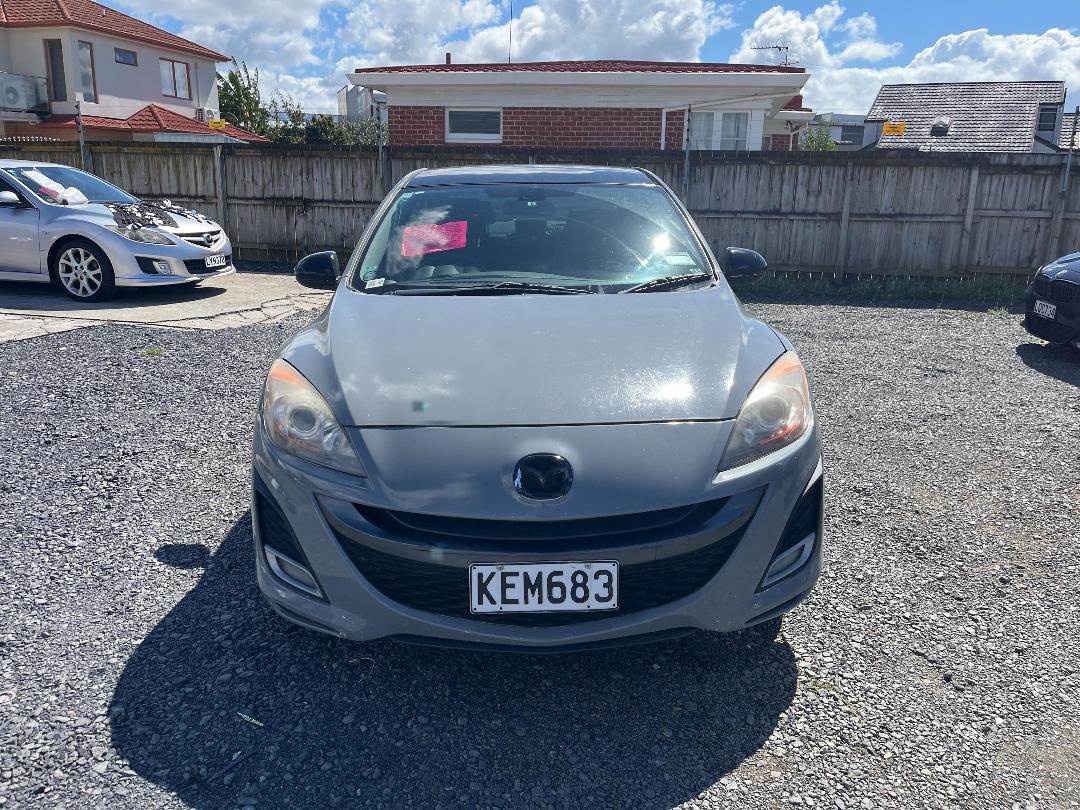 Photo '2' of Mazda Axela Photo '2' of Mazda Axela