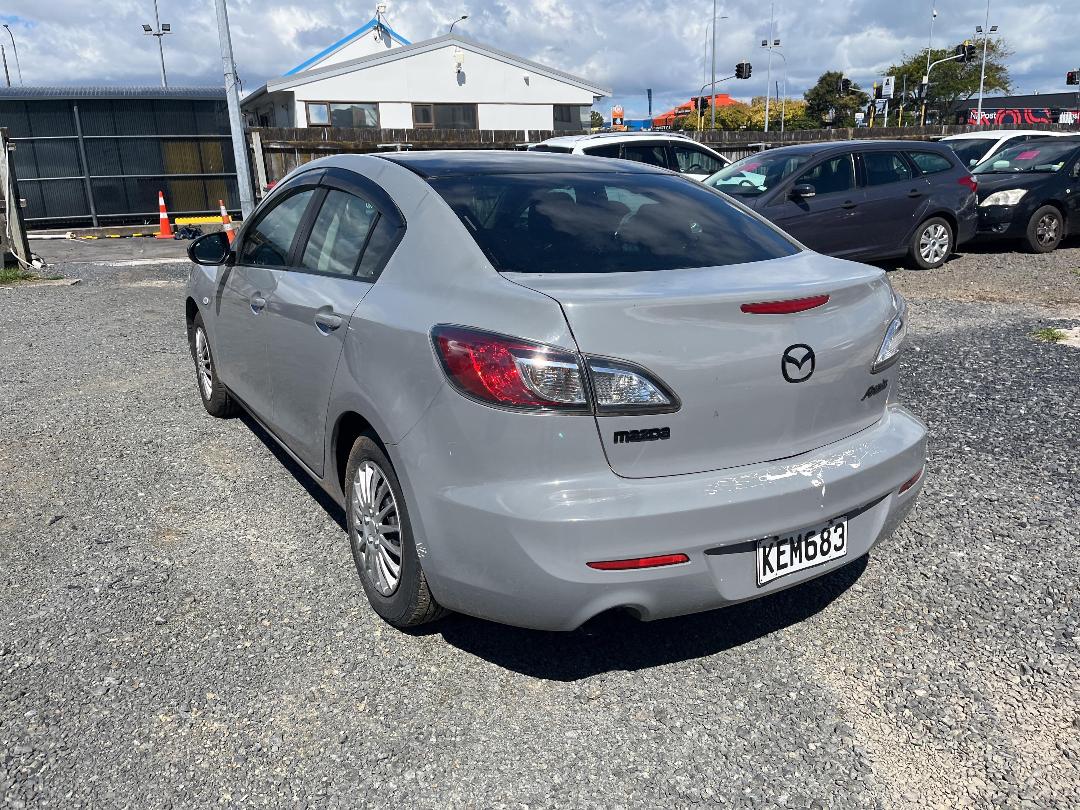 Photo '4' of Mazda Axela Photo '4' of Mazda Axela