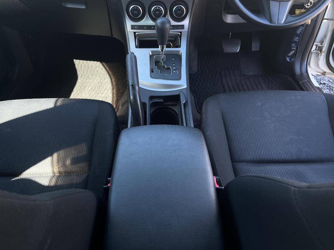 Photo '16' of Mazda Axela Photo '16' of Mazda Axela