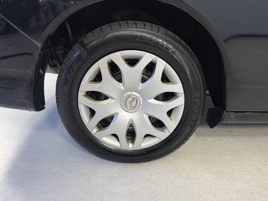 Photo '12' of Mazda Biante