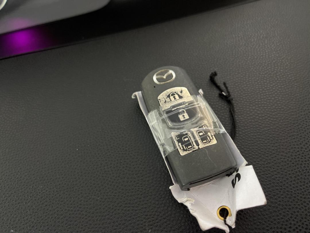 Photo '21' of Mazda Biante