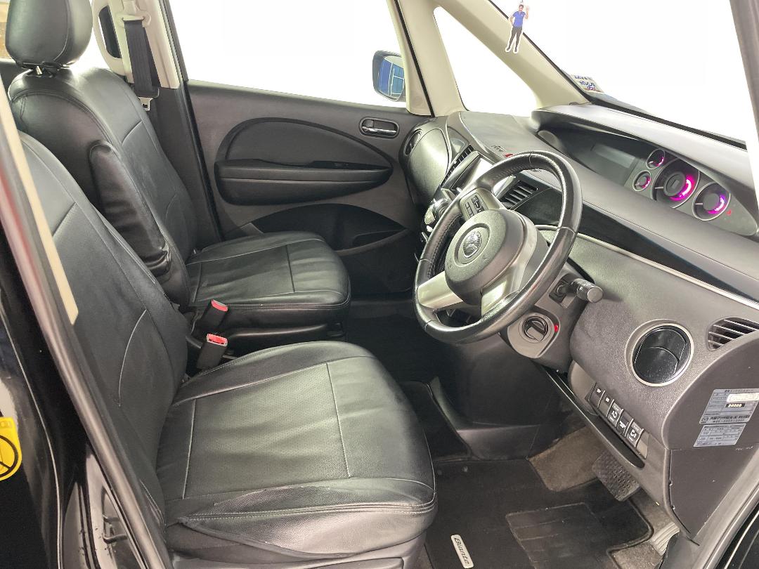 Photo '16' of Mazda Biante