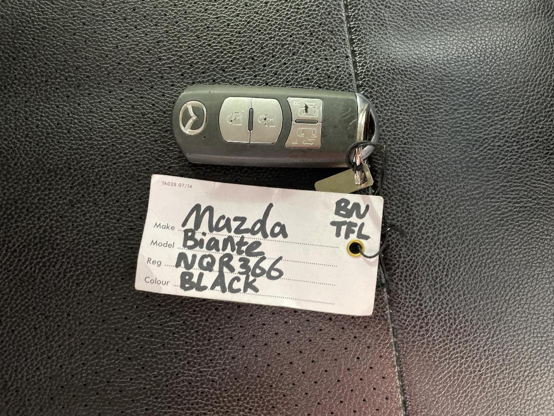 Photo '21' of Mazda Biante