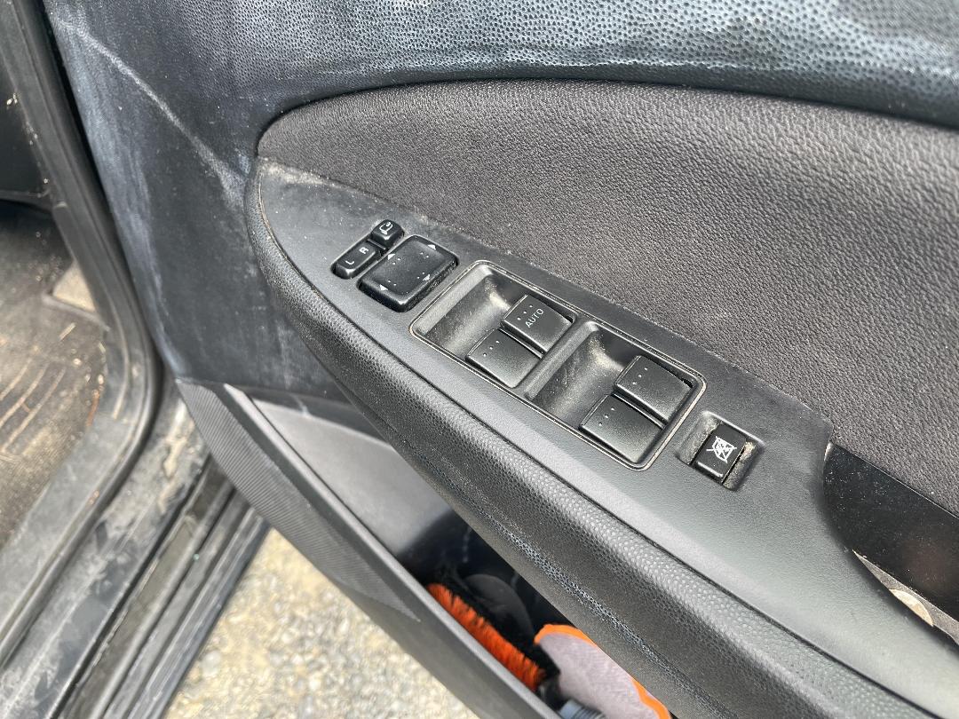 Photo '20' of Mazda Biante