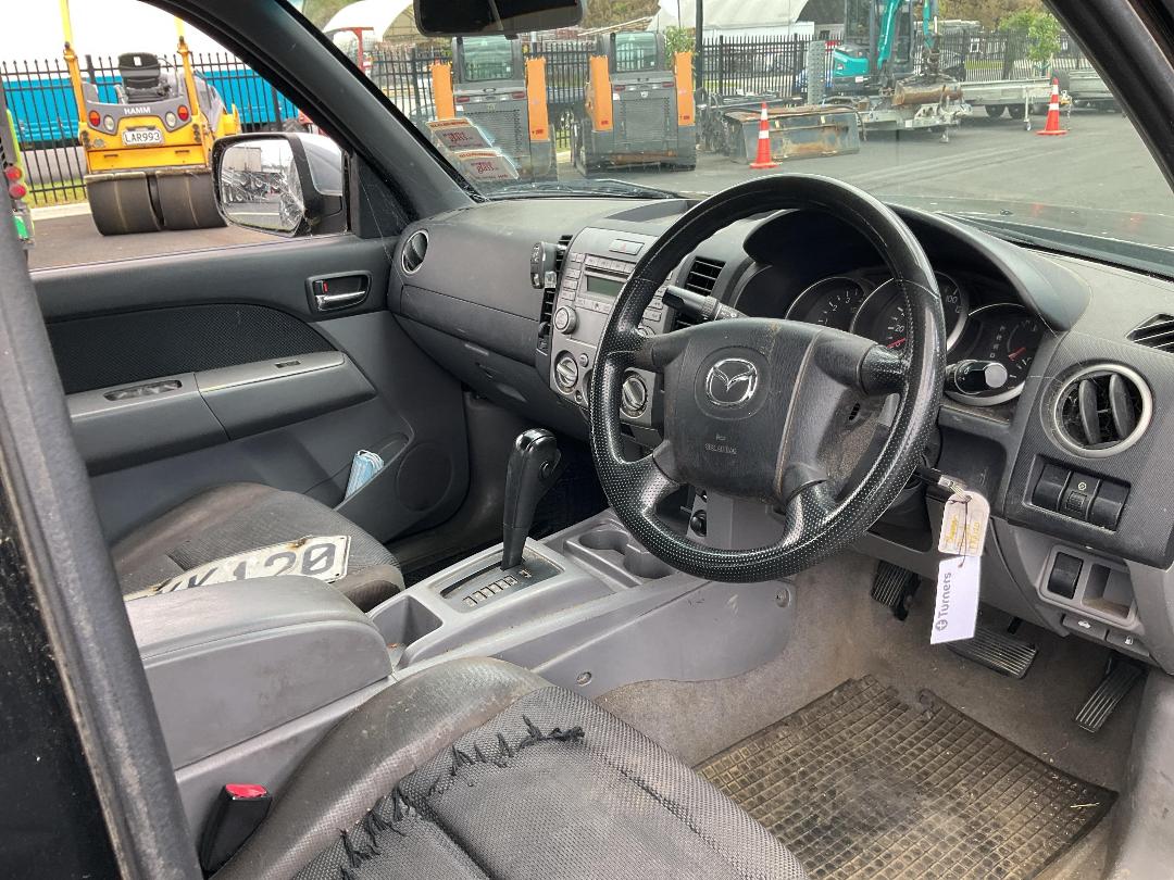 Photo '10' of Mazda Bt-50 D/C W/S SDX