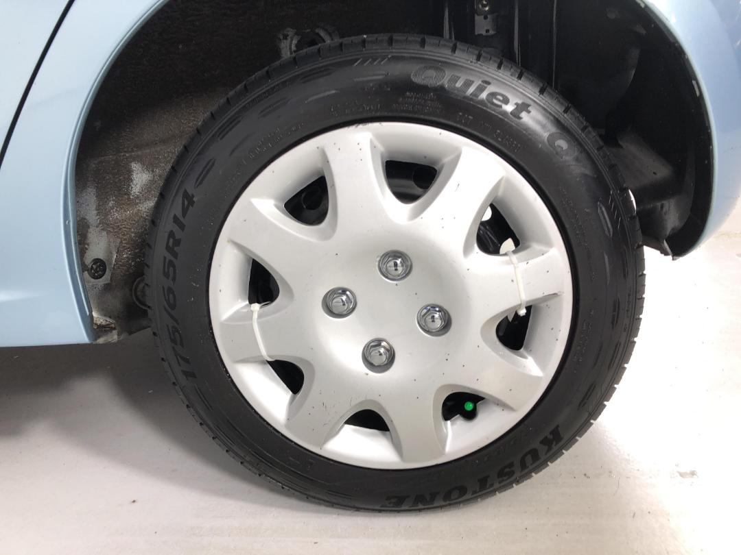 Photo '11' of Mazda Demio