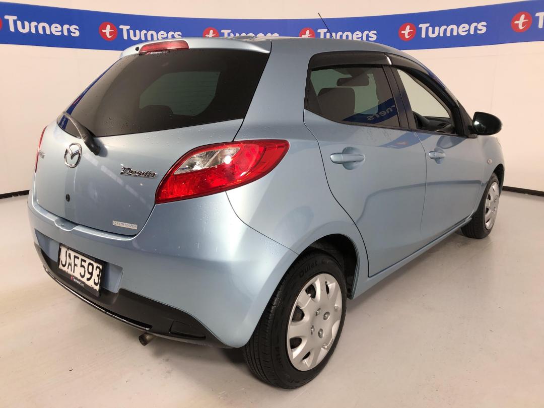 Photo '7' of Mazda Demio