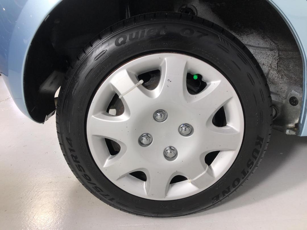 Photo '12' of Mazda Demio