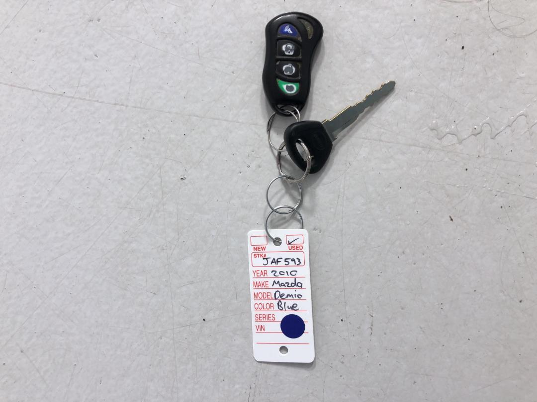 Photo '22' of Mazda Demio