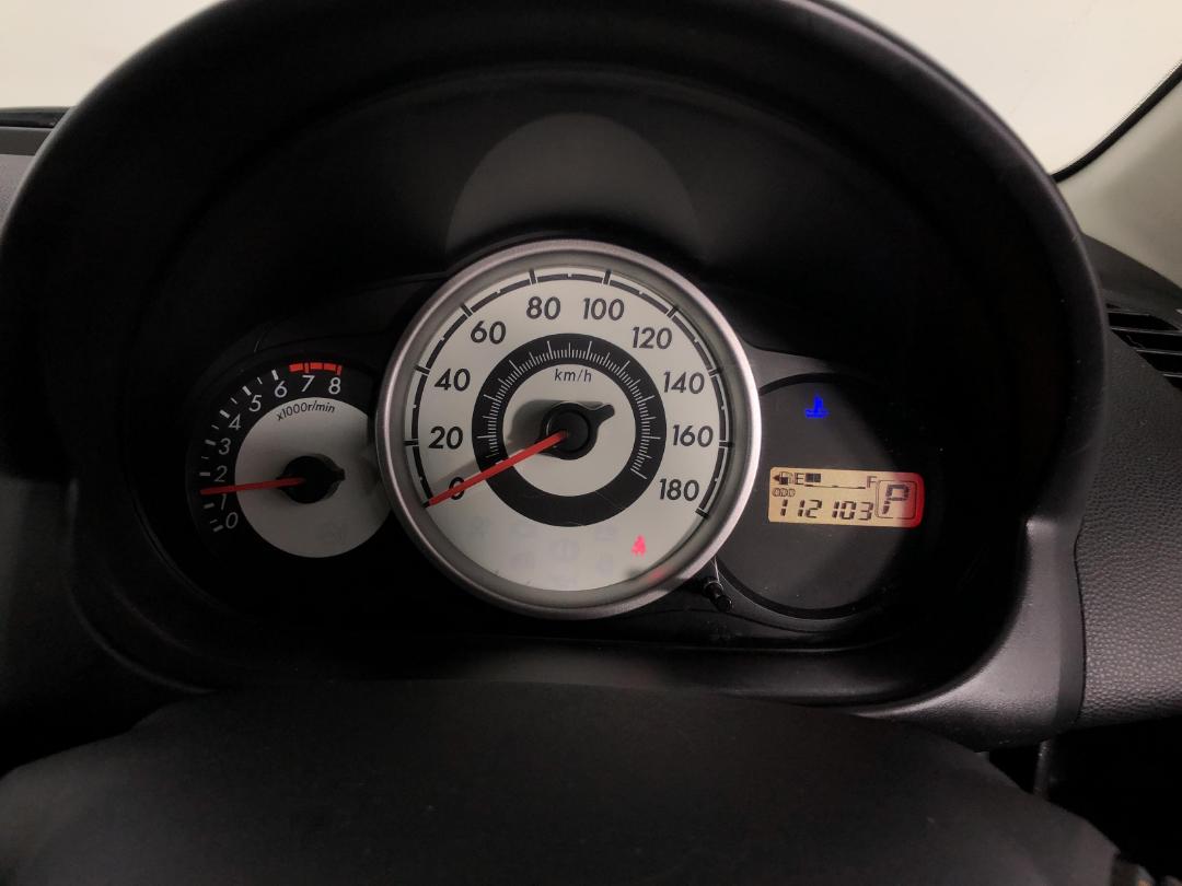 Photo '21' of Mazda Demio