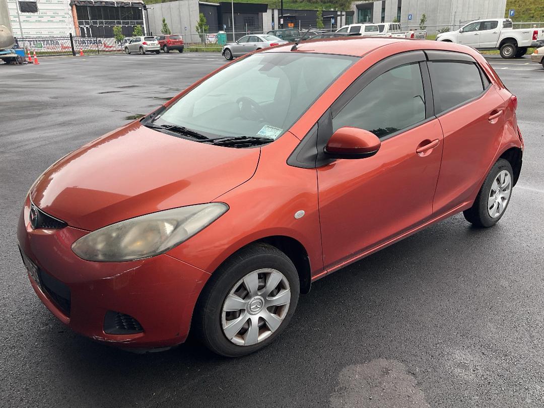 Photo '2' of Mazda Demio