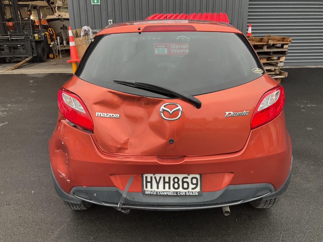 Photo '7' of Mazda Demio