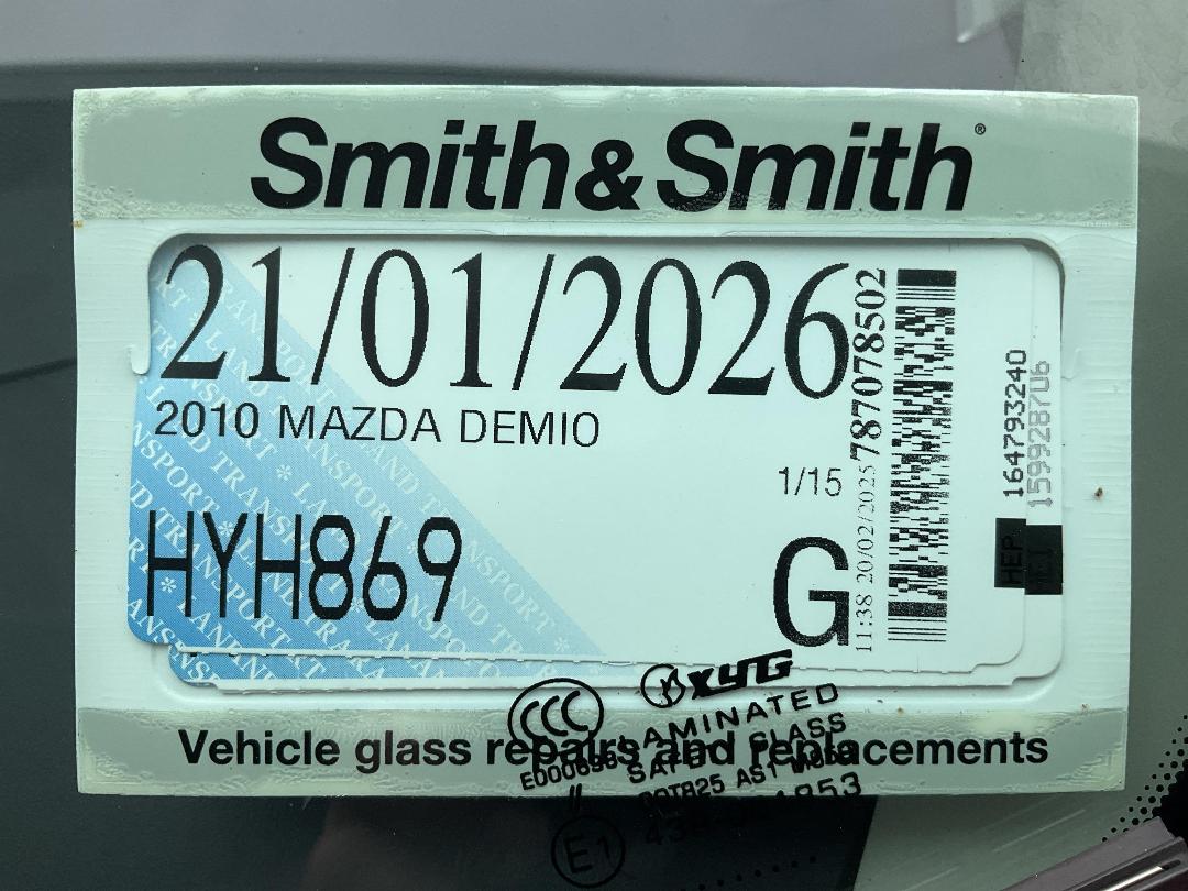 Photo '21' of Mazda Demio