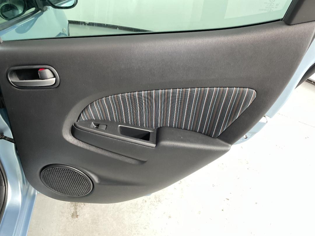 Photo '19' of Mazda Demio Photo '19' of Mazda Demio